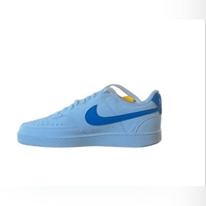 Blue and white Nike SB